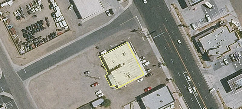 900 California Ave