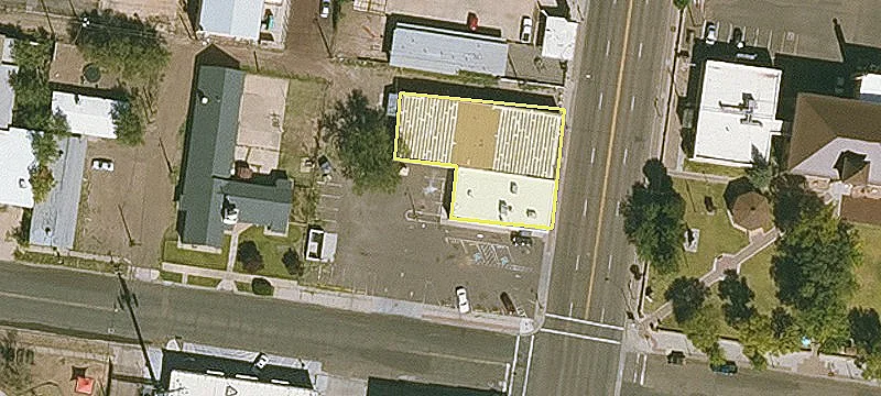 305 Navajo Blvd