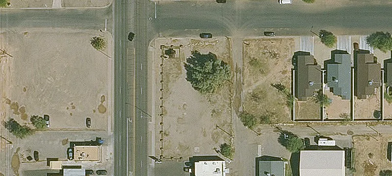 425 Arizona Blvd