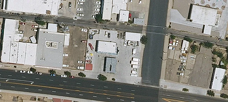 425 Andy Devine Ave