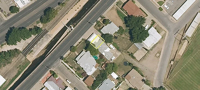 574 Morley Ave