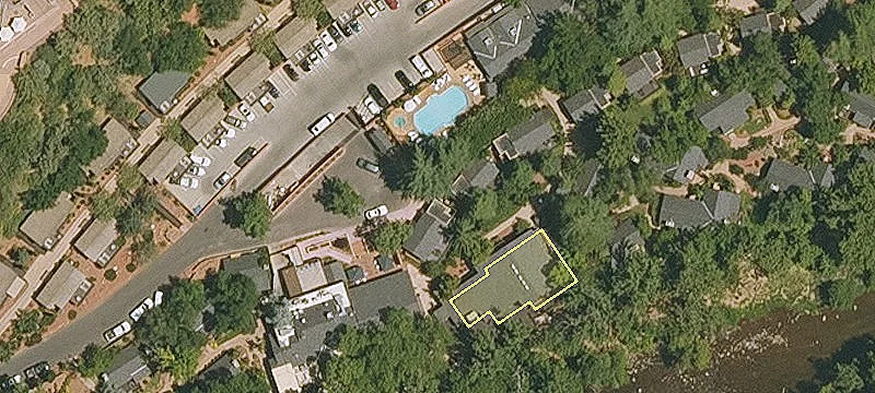 301 Lauberge Ln