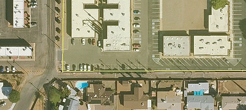 302 El Camino Real