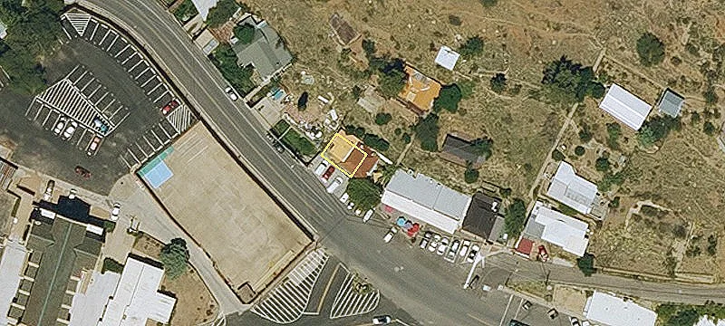 207 Tombstone Cyn