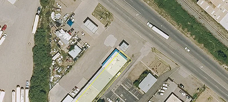 2595 Grand Ave