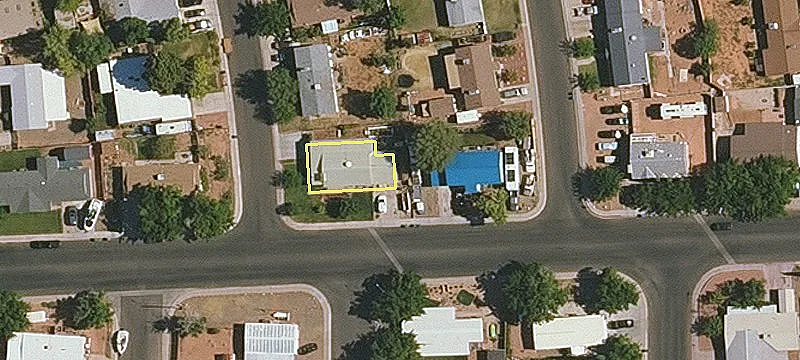 32 10th Ave