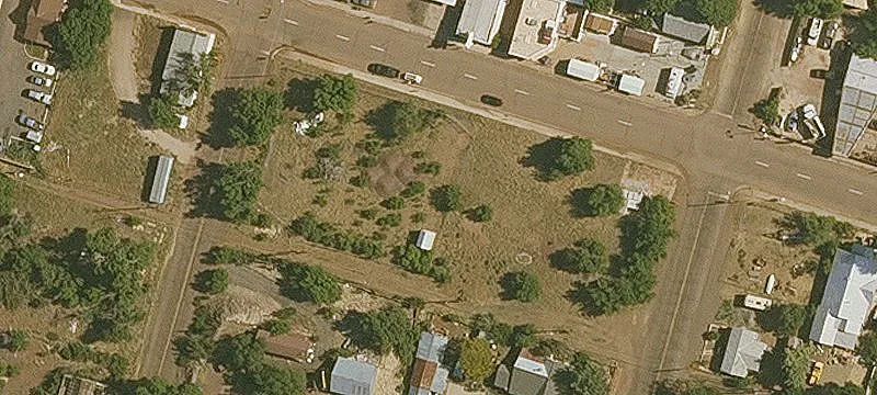 327 Lewis Ave