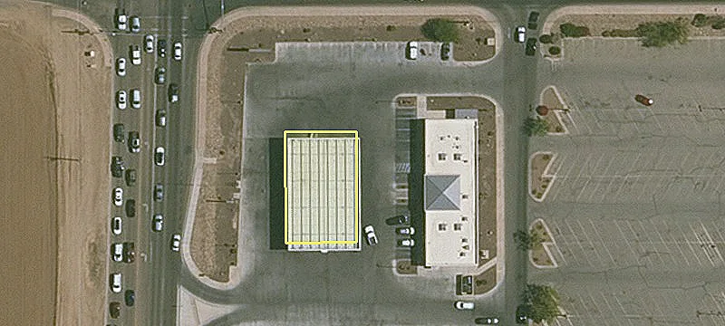 1661 Main St