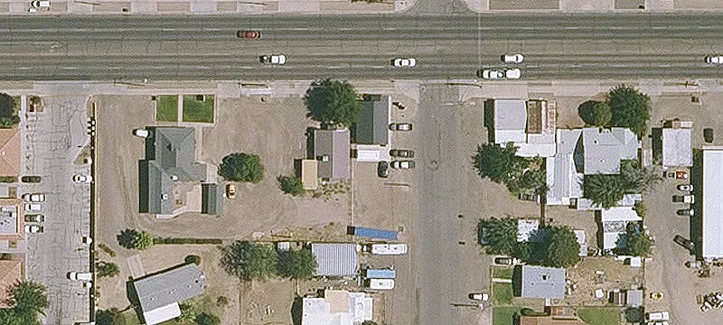 3909 Main St