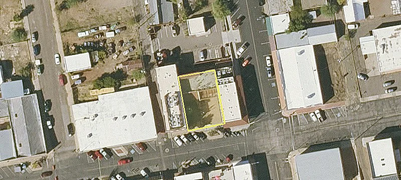 100 Main St