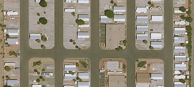 10498 En Frontage Rd
