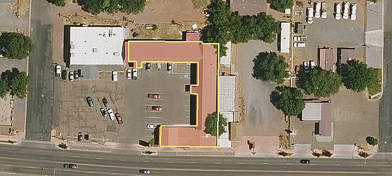 425 Main St