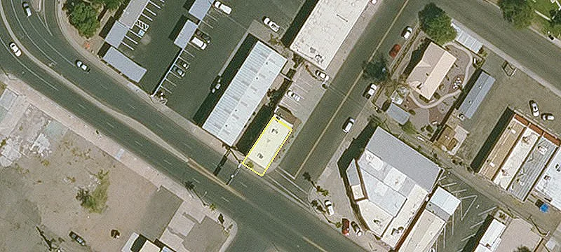 400 2nd St