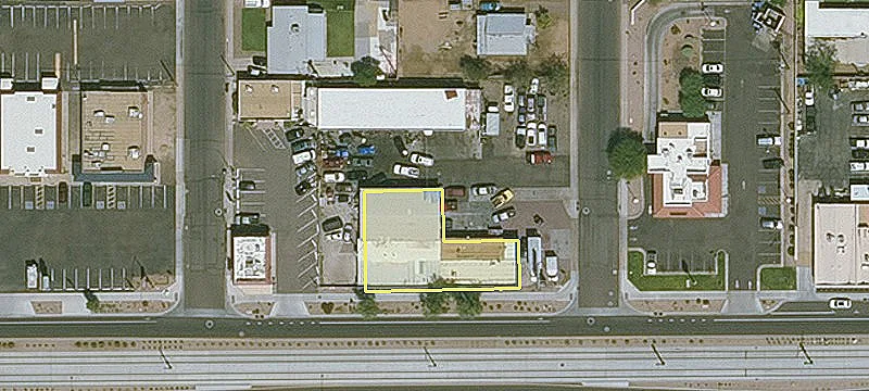 1060 Main St