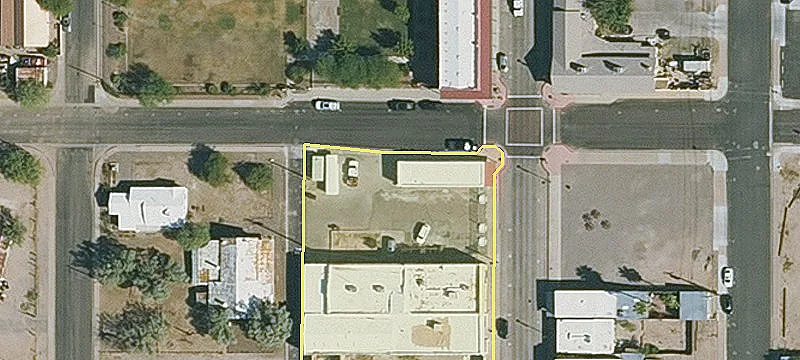 390 Main St