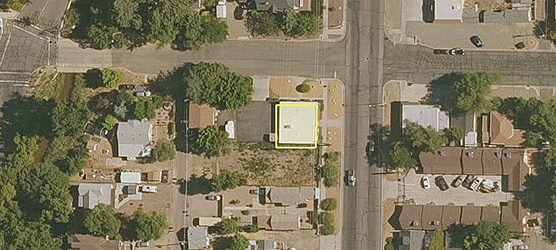 402 Montezuma St