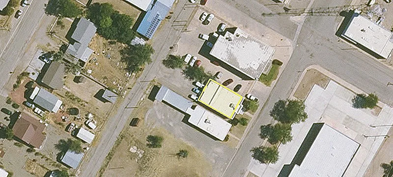 220 Curtis Ave