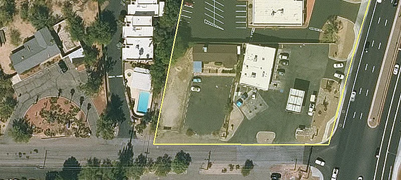 600 Las Lomitas Rd