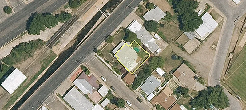 570 Morley Ave