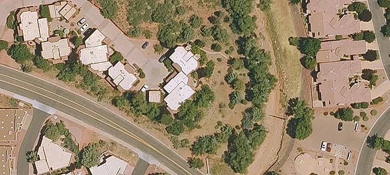44 Avenida De Piedras