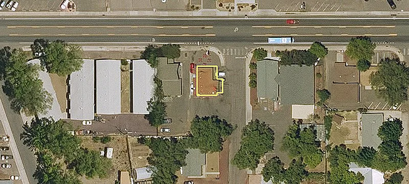 2221 Cedar Ave