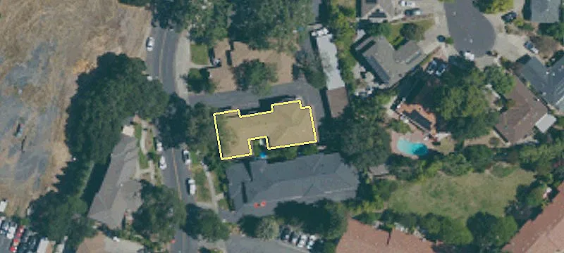 140 Carlton Ave