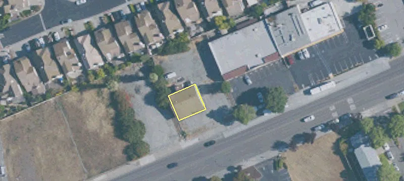81 Dixon Rd