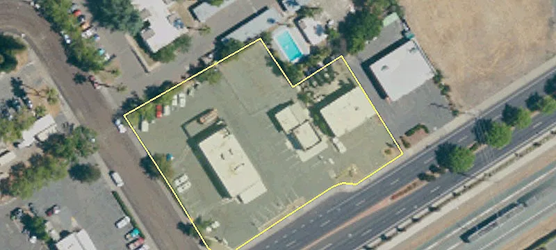 10437 Folsom Blvd