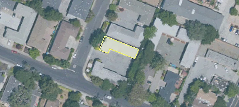 4 Coleman Pl