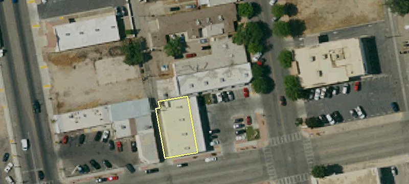 1309 Main St
