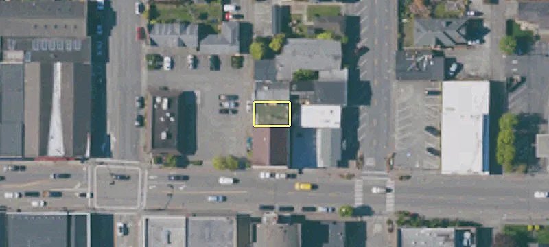 1240 Main St