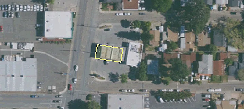 1050 Main St