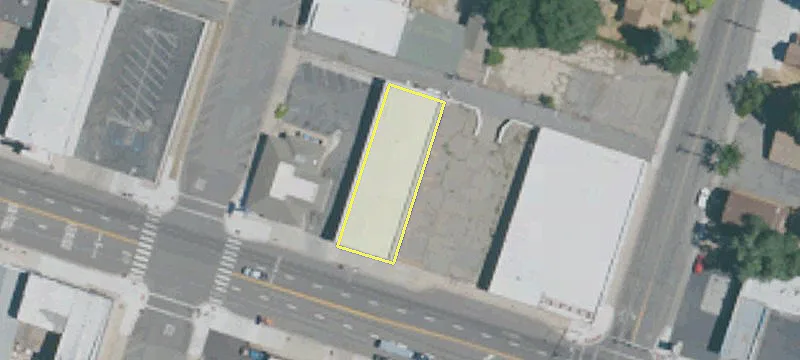 911 Main St