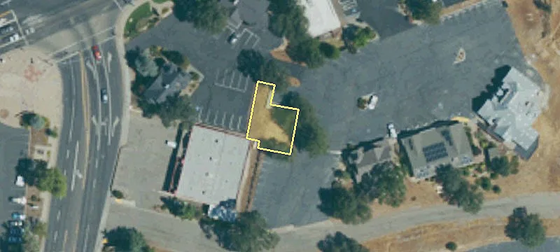 49215 Golden Oak Loop