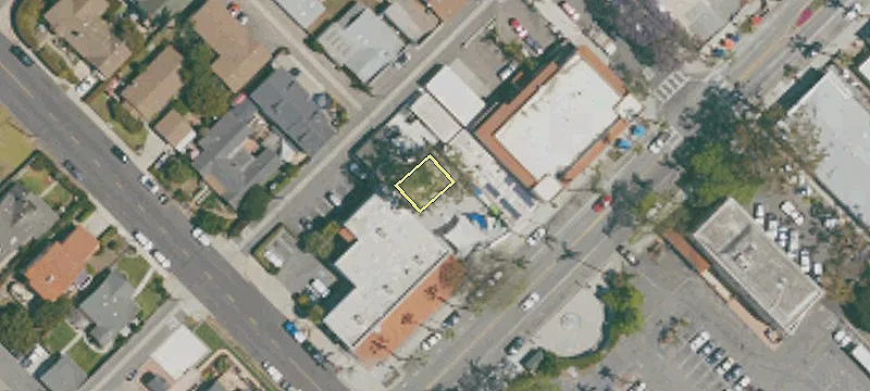855 Linden Ave