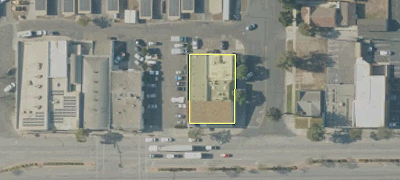 221 Main St