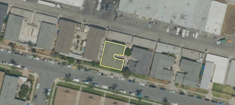 637 Ctr St