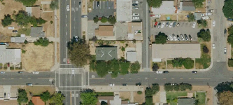 906 Beaumont Ave