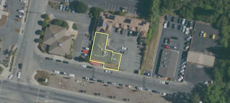 972 Main St