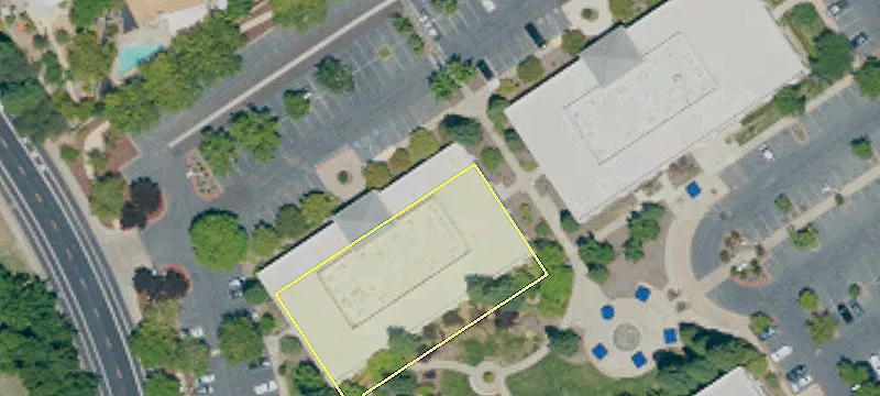 1120 Iron Pt Rd