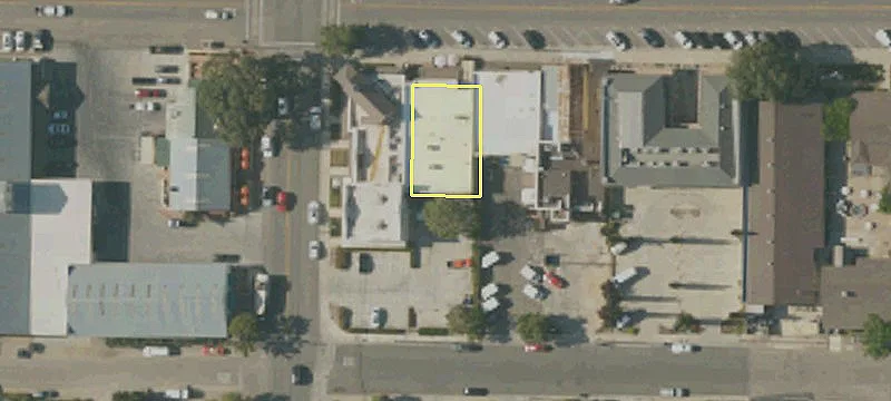 3558 Sagunto St