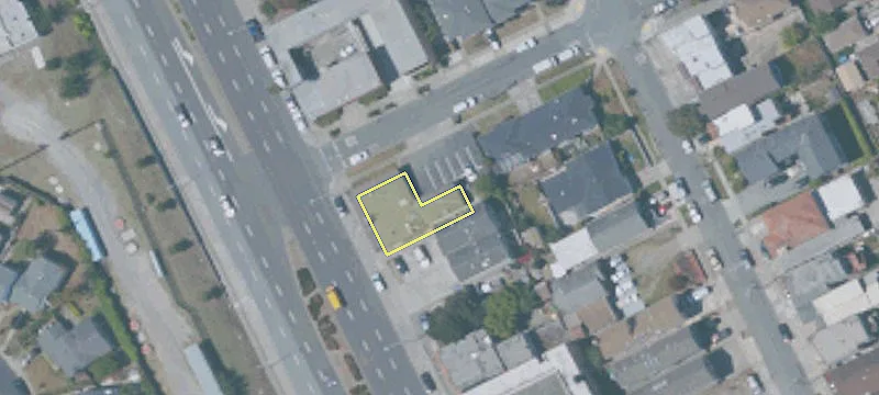 792 El Camino Real