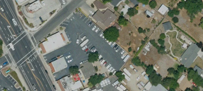 8147 El Camino Real