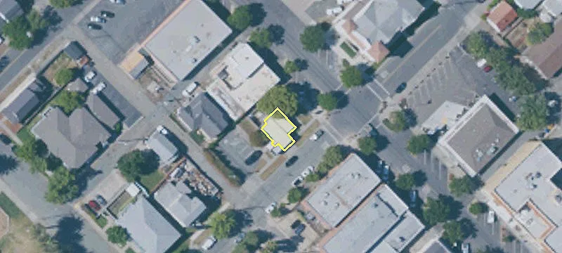 303 Main St