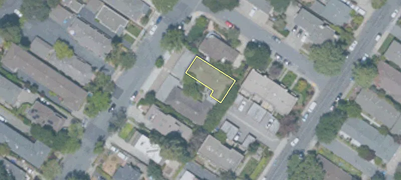 715 Live Oak Ave