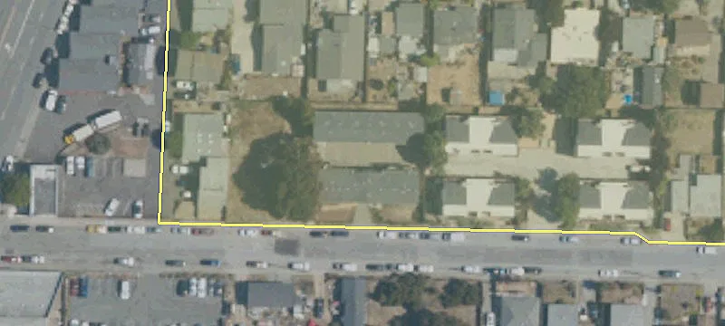 971 Amador Ave