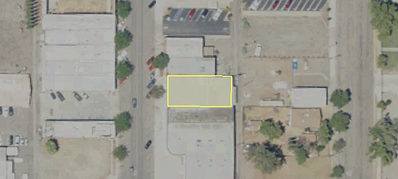 1537 Ctr Ave