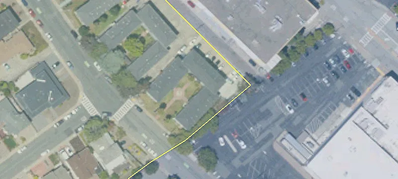 950 Magnolia Ave