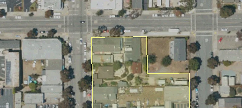 890 Main St