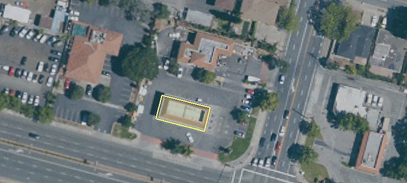 1005 El Camino Real
